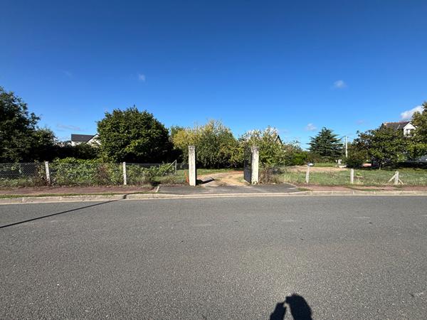 Terrain constructible à Montbazon - Opportunité rare dans un secteur calme