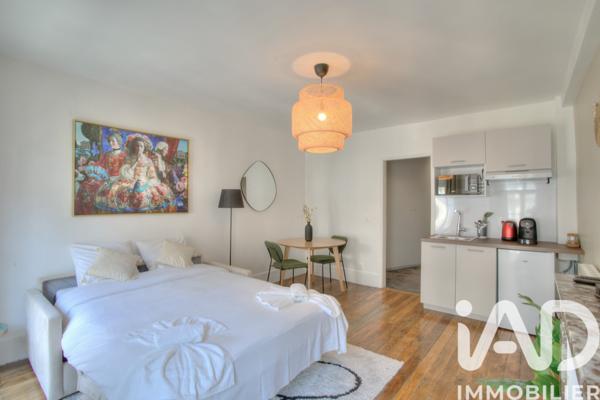Immeuble à vendre 151,18 m² Versailles