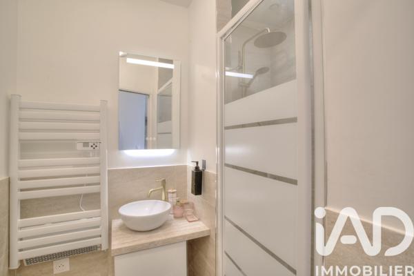 Immeuble à vendre 151,18 m² Versailles