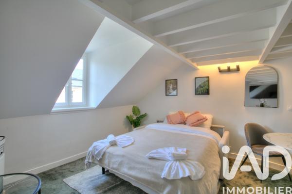 Immeuble à vendre 151,18 m² Versailles