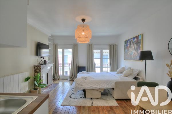 Immeuble à vendre 151,18 m² Versailles