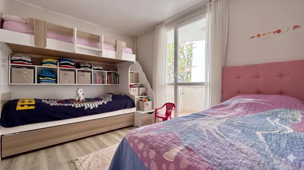 Appartement Corbeil Essonnes 3 pièce(s) 78 m2