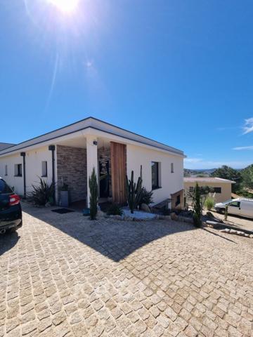 Maison située à Pietrosella avec vue mer, rive sud d'Ajaccio
