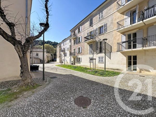 Appartement F3 à vendre  3 pièces - 70,04 m2 VILLENEUVE LES AVIGNON - 30