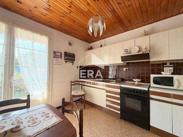 À VENDRE  13610 LE PUY-SAINTE-RÉPARADE MAISON D'ENVIRON 110 M² AVEC DOUBLE GARAGE ET TERRAIN DE 1 160 M²