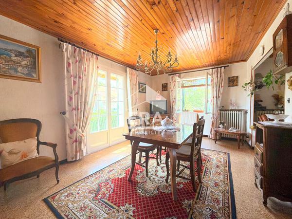 À VENDRE  13610 LE PUY-SAINTE-RÉPARADE MAISON D'ENVIRON 110 M² AVEC DOUBLE GARAGE ET TERRAIN DE 1 160 M²