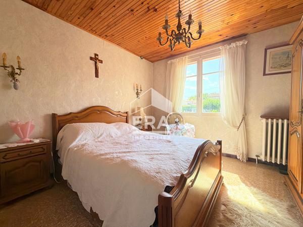À VENDRE  13610 LE PUY-SAINTE-RÉPARADE MAISON D'ENVIRON 110 M² AVEC DOUBLE GARAGE ET TERRAIN DE 1 160 M²