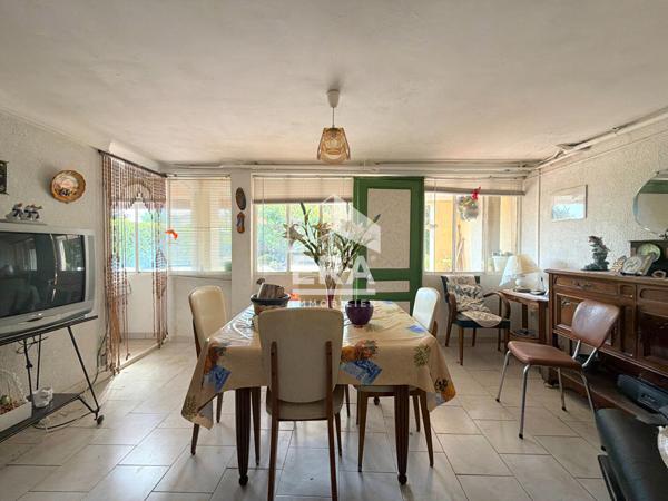 À VENDRE  13610 LE PUY-SAINTE-RÉPARADE MAISON D'ENVIRON 110 M² AVEC DOUBLE GARAGE ET TERRAIN DE 1 160 M²