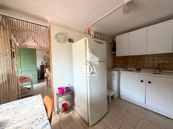 À VENDRE  13610 LE PUY-SAINTE-RÉPARADE MAISON D'ENVIRON 110 M² AVEC DOUBLE GARAGE ET TERRAIN DE 1 160 M²