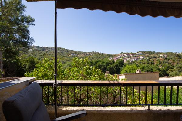 Appartement
         2 pièces
        - 32 m² 179 000 € *
