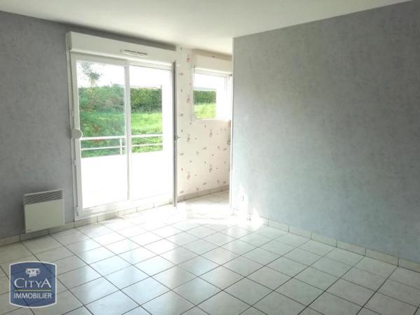 Appartement à louer 2 pièces 44.5m² Isbergues (62330)