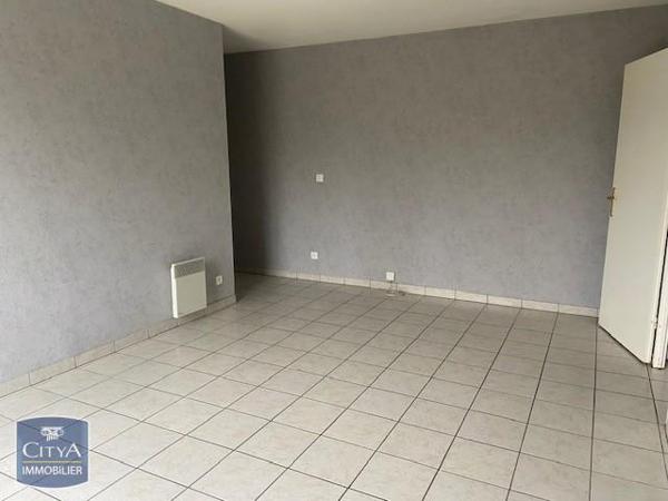 Appartement à louer 2 pièces 44.5m² Isbergues (62330)