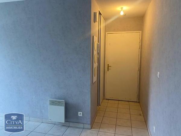 Appartement à louer 2 pièces 44.5m² Isbergues (62330)