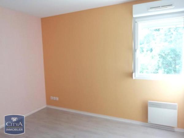 Appartement à louer 2 pièces 44.5m² Isbergues (62330)