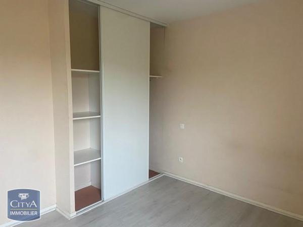 Appartement à louer 2 pièces 44.5m² Isbergues (62330)