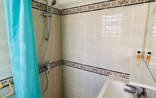 Maison à louer    4 pièces •  Saint-François