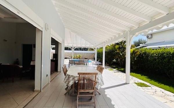 Maison à louer    4 pièces •  Saint-François