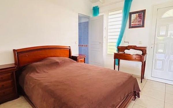 Maison à louer    4 pièces •  Saint-François