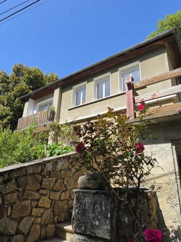 Maison de 84 m² avec sous-sol complet sur 4 965 m² de terrain – Accès rivière – Silhac