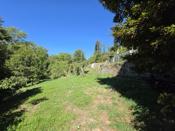 Maison de 84 m² avec sous-sol complet sur 4 965 m² de terrain – Accès rivière – Silhac