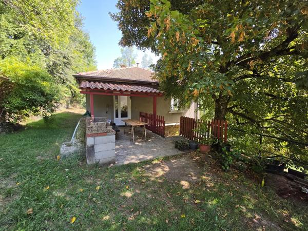 Maison de 84 m² avec sous-sol complet sur 4 965 m² de terrain – Accès rivière – Silhac