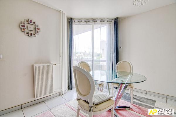 Appartement Saint Germain En Laye 4 pièce(s) 81 m2 €315 000 ** - Référence 17220