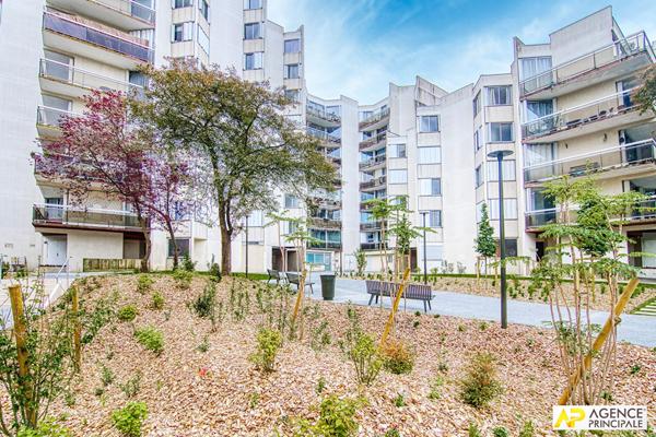 Appartement Saint Germain En Laye 4 pièce(s) 81 m2 €315 000 ** - Référence 17220