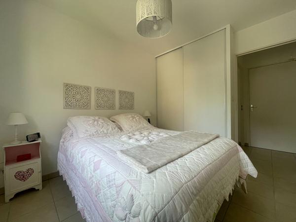 Appartement T3 Manosque 59.76 m²  terrasses garage parking