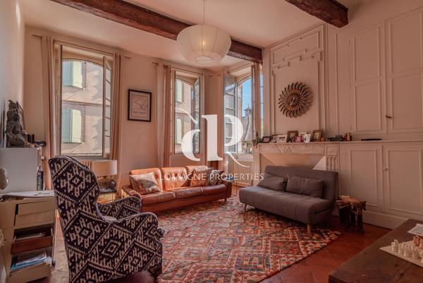 Beaumont-de-Lomagne (82500) Maison de Ville Surprenante !