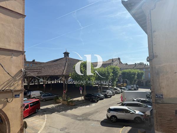 Beaumont-de-Lomagne (82500) Maison de Ville Surprenante !