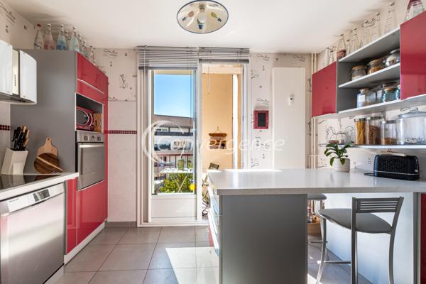 Appartement 4 pièce(s) 2 chambre(s) 82.8 m²