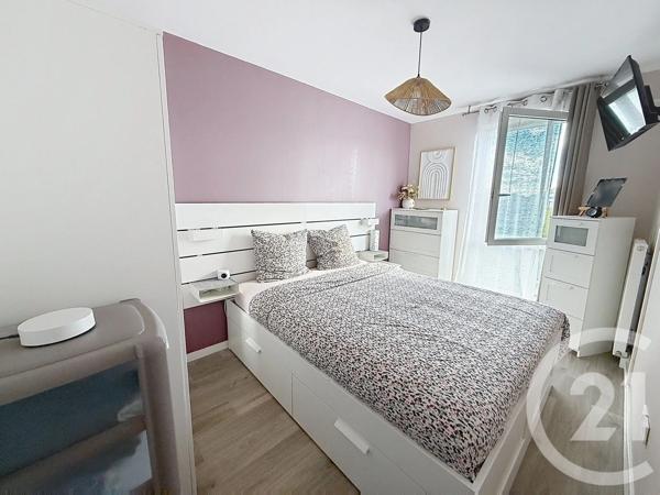 Appartement F4 à vendre  4 pièces - 80,80 m 2   GONESSE  - 95
