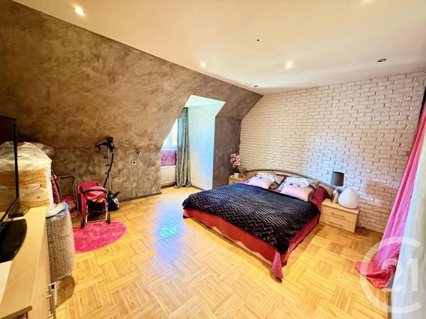 Maison à vendre  7 pièces - 180 m 2   LE THILLAY  - 95