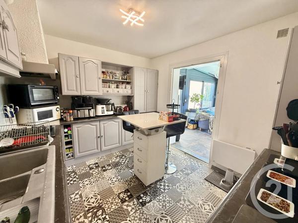 Maison à vendre  7 pièces - 180 m 2   LE THILLAY  - 95