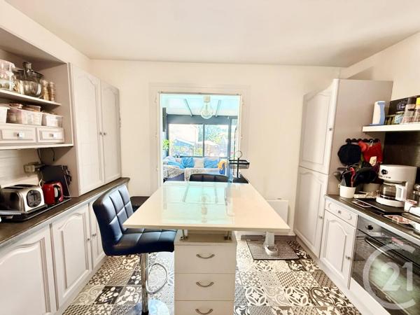 Maison à vendre  7 pièces - 180 m 2   LE THILLAY  - 95