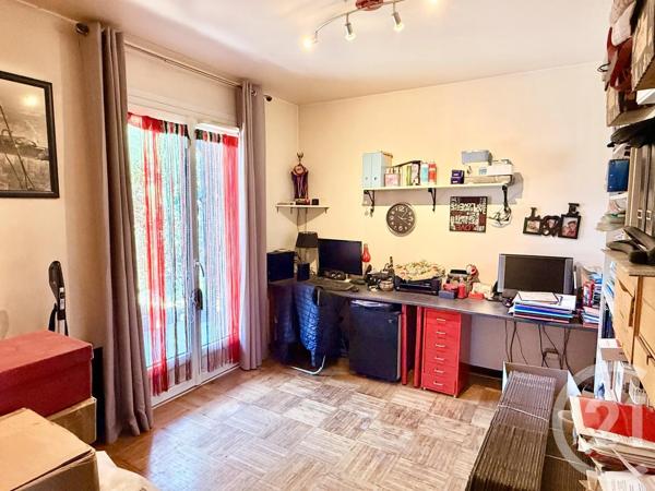 Maison à vendre  7 pièces - 180 m 2   LE THILLAY  - 95