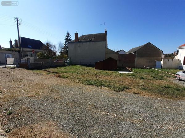 Terrain à Batir à vendre à Écommoy dans la Sarthe (72220), ref : 023/2048