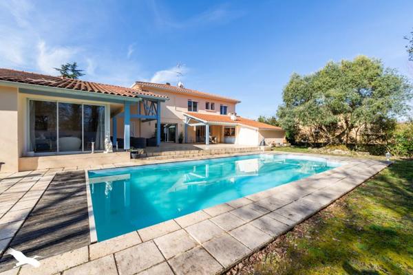 Maison à vendre |  Le Passage |  3 pièces | 226,7 m²