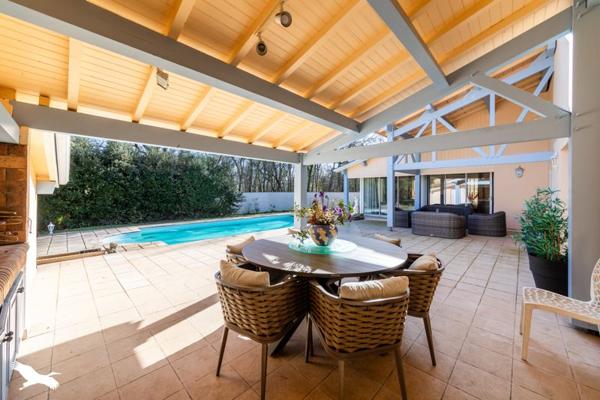 Maison à vendre |  Le Passage |  3 pièces | 226,7 m²