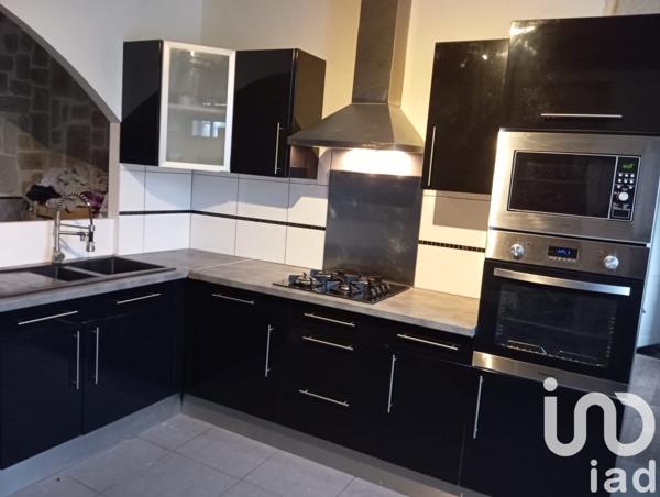 Maison traditionnelle 3 pièces de 99 m² à Vernou-sur-Brenne (37210)