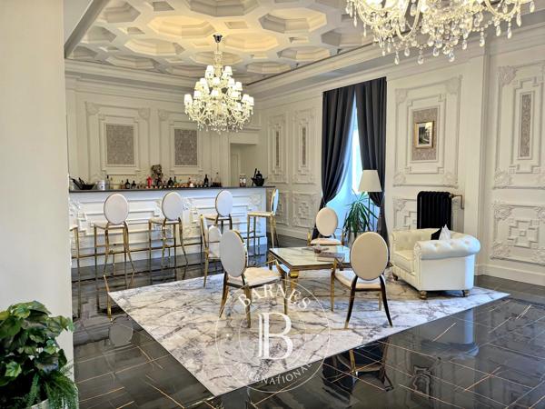 Château-du-Loir, Château 15 Chambres -  680 m² à vendre