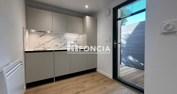 Location Appartement 2 pièces 55.56 m² - Saint-andré-des-eaux 44117