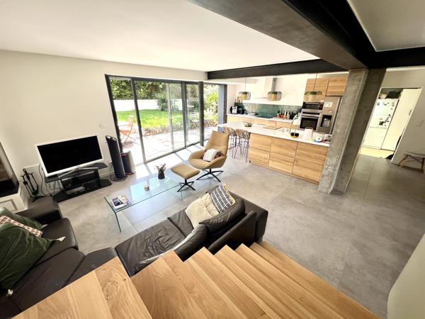 Belle Maison 6 Pièces Avec Piscine
