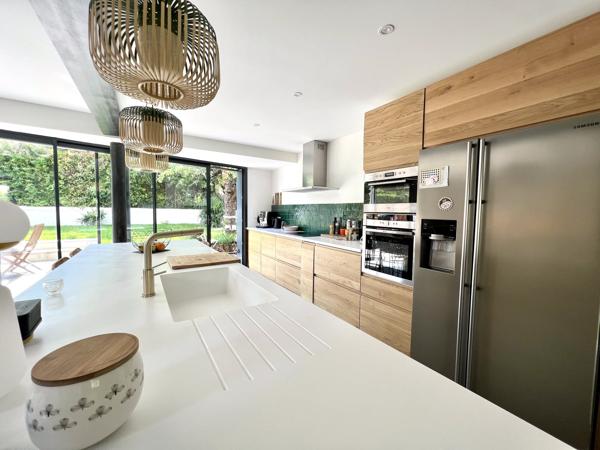 Belle Maison 6 Pièces Avec Piscine