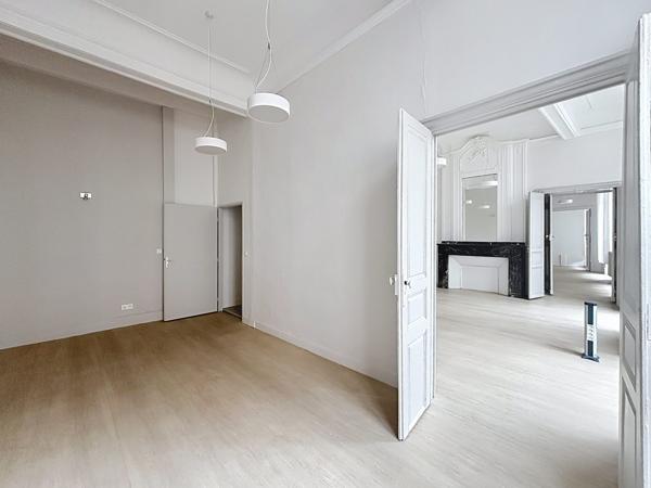 CARMES – Ensemble 500 m² en copropriété (5 lots) – Gros œuvre sécurisé –