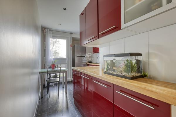 Nanterre limite Rueil joli 3 pièces de 68 m² avec balcon €330 000 ** - Référence 14998