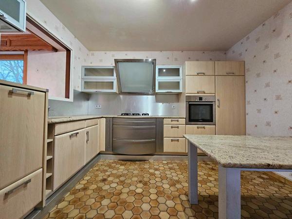 Vaste pavillon - Etang - Hangar