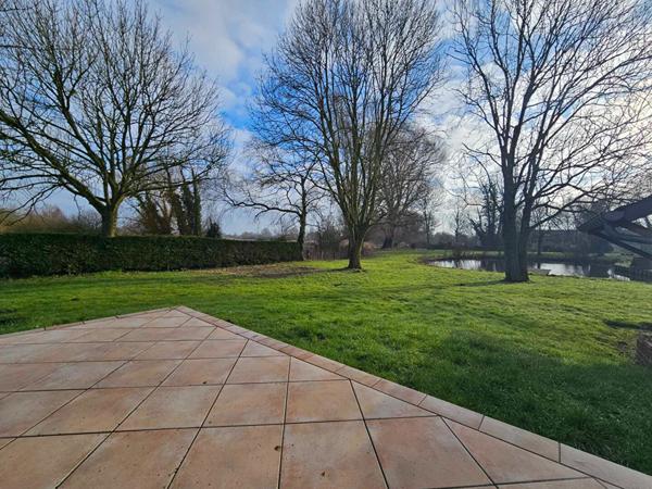 Vaste pavillon - Etang - Hangar