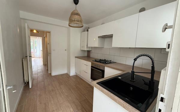 Appartement à vendre    3 pièces • 56 m2 Billère