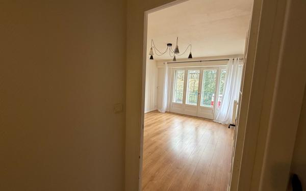 Appartement à vendre    3 pièces • 56 m2 Billère